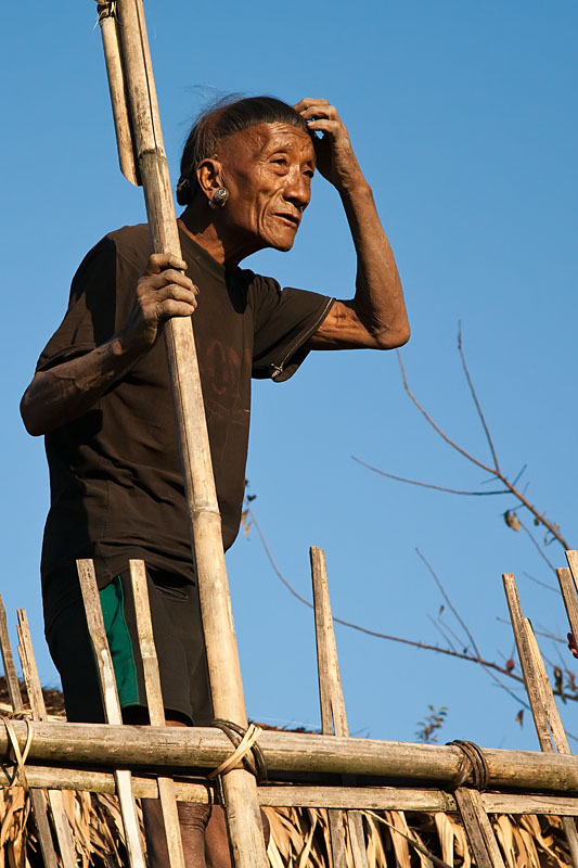  Old Konyak man at Shiangha Chingnyu village
